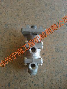 徐工50G4孔氣制動(dòng)閥